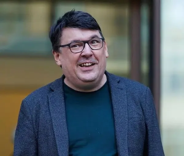Graham Linehan Biography: Net Worth, Wife, Movies, Age, Children, Awards, Height