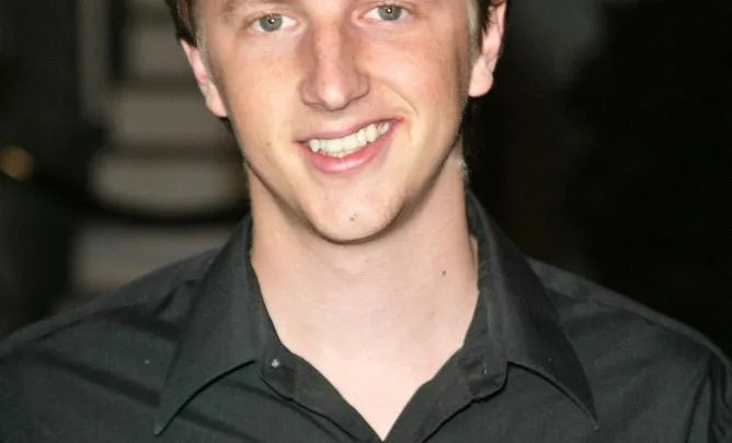 Andrew Eiden Biography: Age, Height, Net Worth, Parents, Sister, Movies & TV Shows, Spouse