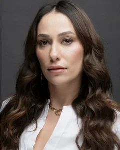 Esra Ruşan - Biography