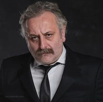 Onur Ünlü Biography: Age, Net Worth, Height, Parents, Movies, Books, Partner