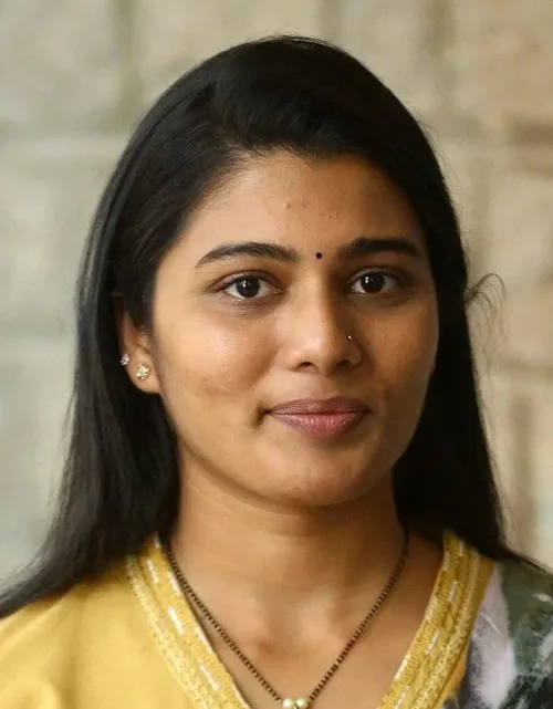 Saranya Pradeep Biography: Husband, Age, Parents, Siblings, Height, Net Worth, Movies, Career