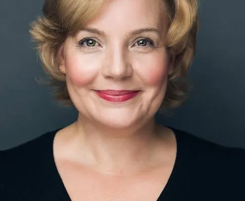 Jocelyne Loewen Biography: Age, Height, Net Worth, Parents, Movies & TV Shows, Kids, Husband