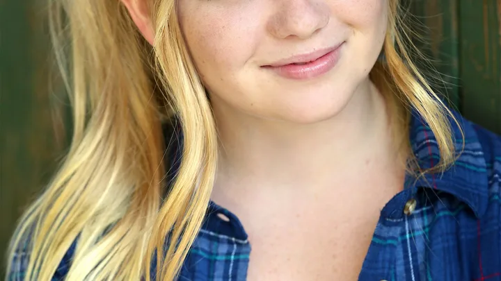 Danielle Parker Biography: Age, Boyfriend, Height, Net Worth, Parents, Movies, TV Shows, Awards, Nationality