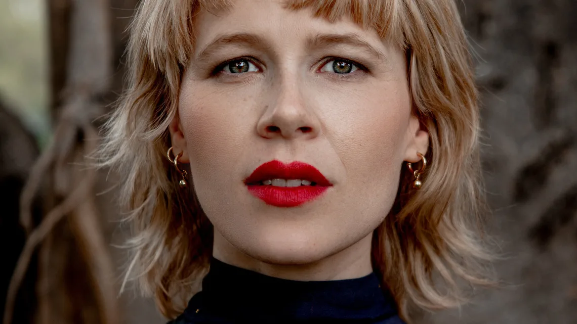 Anna McGahan Biography: Age, Height, Net Worth, Kids, Ex, Movies & TV Shows, Awards