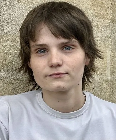 Zoé Héran Biography: Age, Height, Net Worth, Parents, Siblings, Boyfriend, Movies & TV Shows, Tomboy