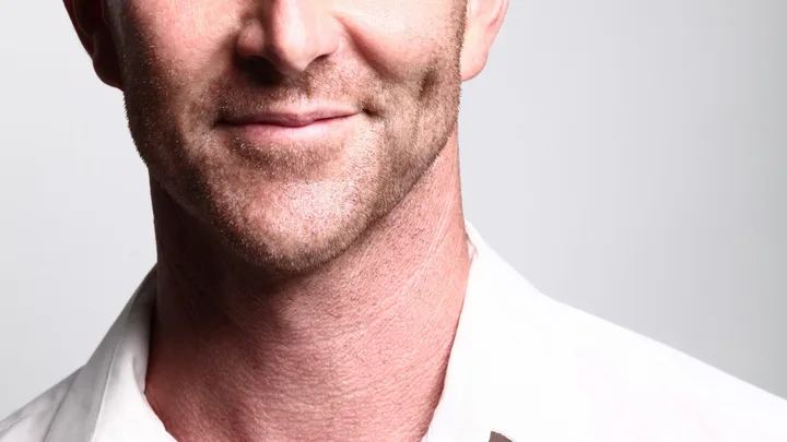 Aaron Hendry Biography: Age, Kids, Height, Net Worth, Parents, Movies & TV Shows, Siblings, Wife