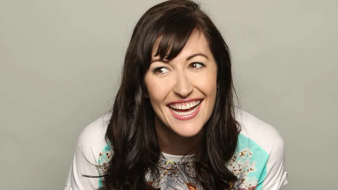 Celia Pacquola Biography: Net Worth, Partner, Height, Books, Parents, TV Shows, Age, Kids, Wiki, Awards, Instagram