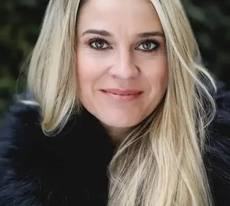 Alexandra Davies Biography: Ethnicity, Height, Net Worth, Age, Movies, Husband, Instagram