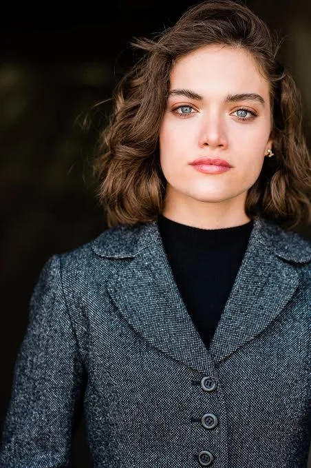 Kayla Carlson - Biography