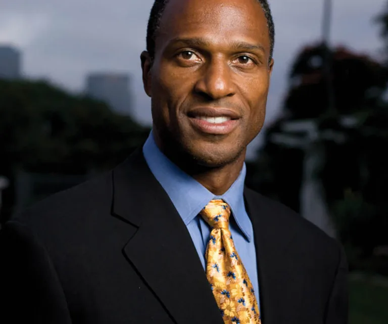 Willie Gault Biography: Wife, Age, Kids, Height, Net Worth, Parents, Career, Stats