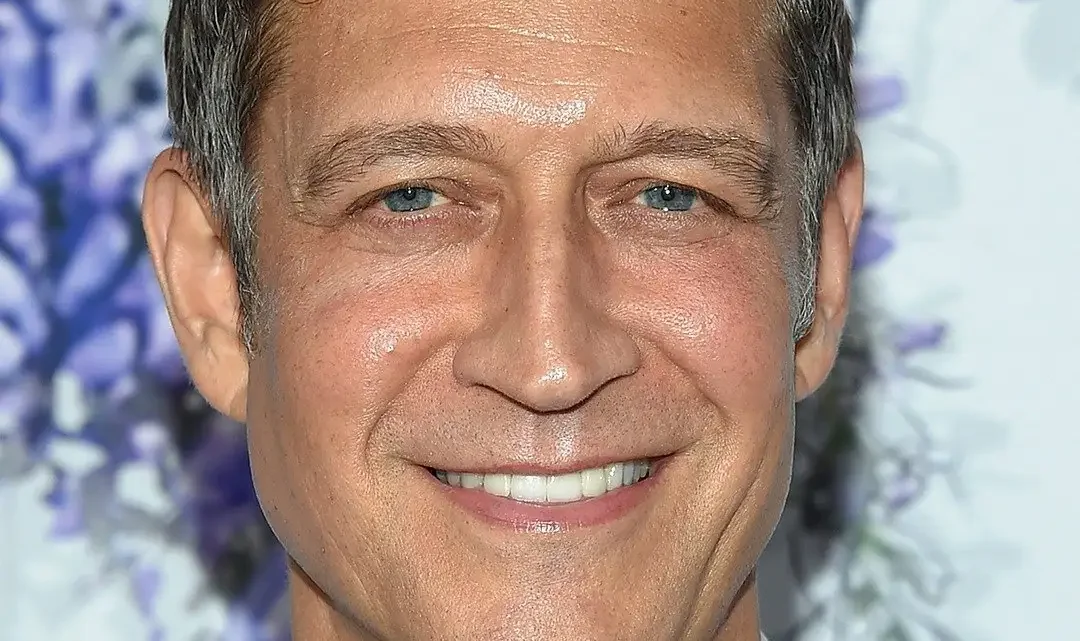 Robert Gant Biography: Height, Net Worth, Parents, Age, Awards, Partner, Movies