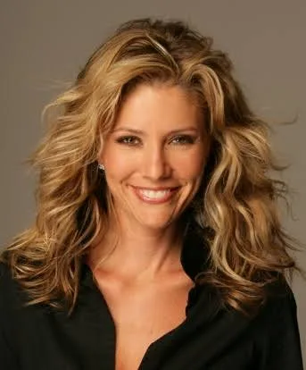 Tava Smiley - Biography