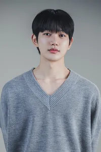 Yoon Sang-hyun - Biography