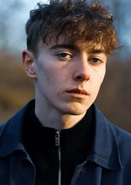 Stephen McMillan Biography: Net Worth, Ethnicity, Awards, Parents, Age, Girlfriend, Movies