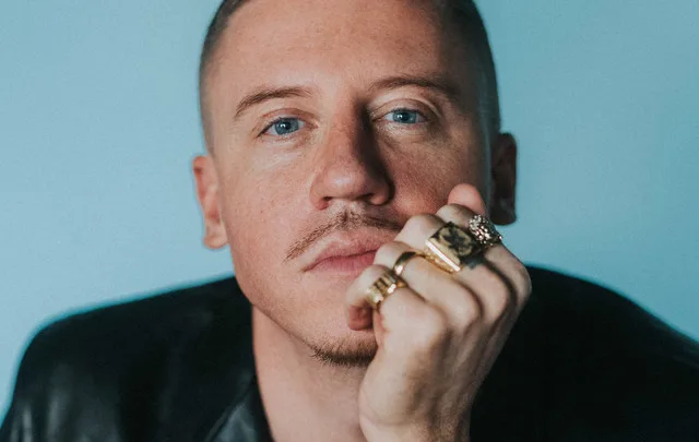 Macklemore Biography: Wife, Age, Kids, Height, Net Worth, Parents, Songs, Albums