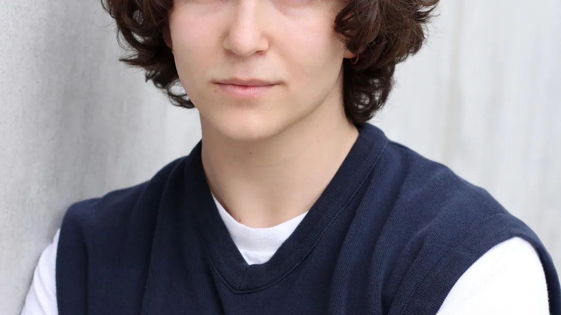 Zach Burger Biography: Net Worth, Movies, TV Shows,  Age, Height, Career, Parents, Girlfriend, Instagram