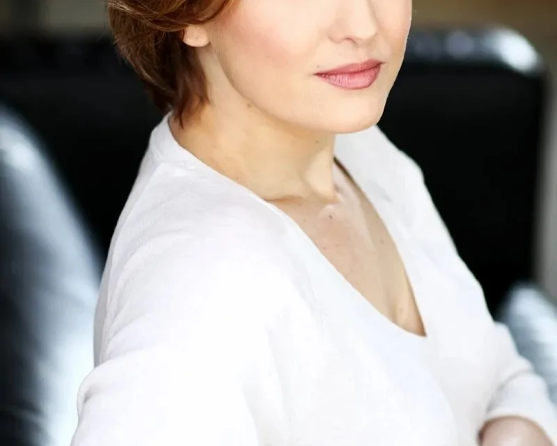 Ingrid Torrance Biography: Age, Net Worth, TV Shows, Acting Coaching, Books, Height, Husband, Career