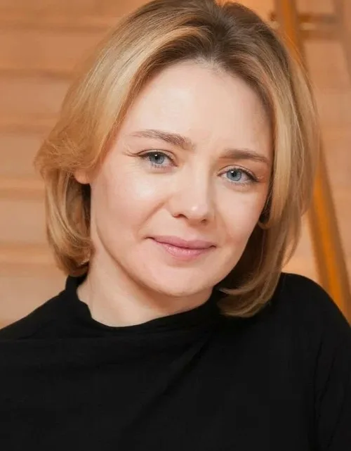 Karina Razumovskaya Biography: Age, Husband, Son, Height, Net Worth, Parents, Movies & TV Shows, Siblings