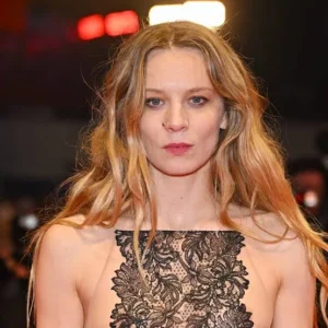 Lilith Stangenberg