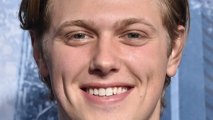 Blake Burt Biography: Age, Net Worth, Height, Movies & TV Shows, Career, Girlfriend, Instagram