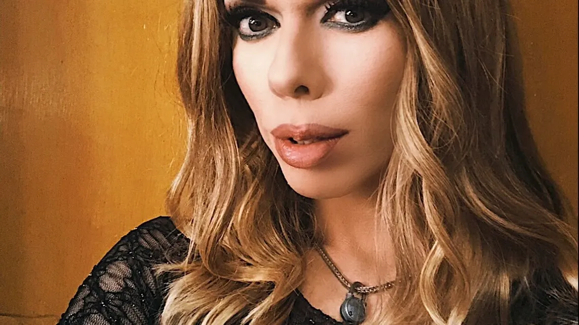 Kelly Mantle Biography: Partner, Age, Height, Net Worth, Parents, Songs, Movies & TV Shows