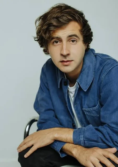 Nicholas Coombe Biography: Age, Net Worth, Height, Movies & TV Shows, Sister, Girlfriend