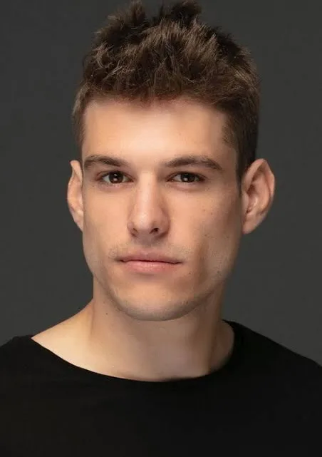 Özgür Daniel Foster Biography: Age, Height, Net Worth, Parents, Movies & TV Shows, Career
