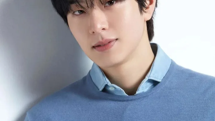 Lee Seung-ryong Biography: Age, Net Worth, Height, Movies & TV Shows, Career, Girlfriend