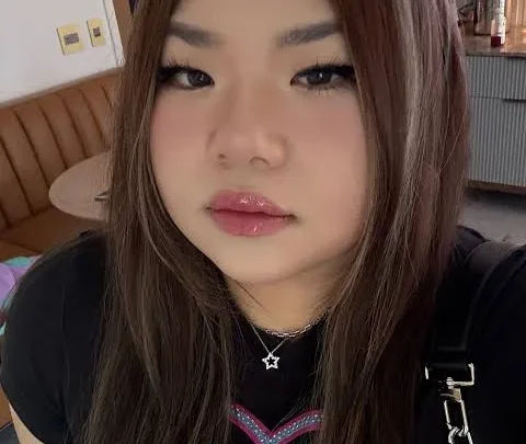 GoldenGlare Biography: Net Worth, Height, Boyfriend, Ethnicity, Age, YouTube, Parents