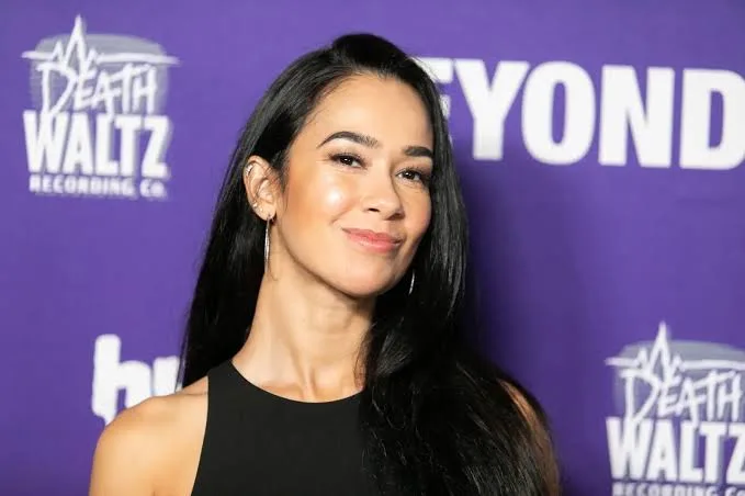 AJ Mendez - Biography