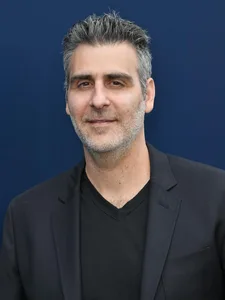 Todd Harthan - Biography