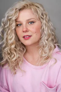 Risa Dorken - Biography