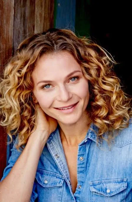 Leeanna Walsman - Biography