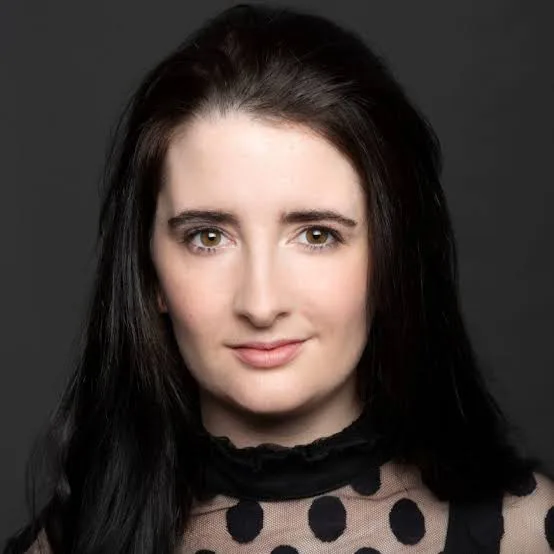 Leah O’Rourke Biography: Wiki, Fiancé, Siblings, Age, Height, Net Worth, Parents, Movies, Instagram, Awards
