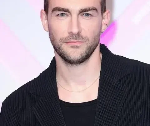 Tom Austen Biography: Height, Age, Net Worth, Ethnicity, Girlfriend, TV Shows, Parents, Movies