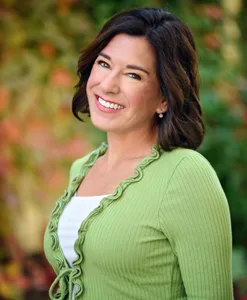 Rachel Thurow - Biography
