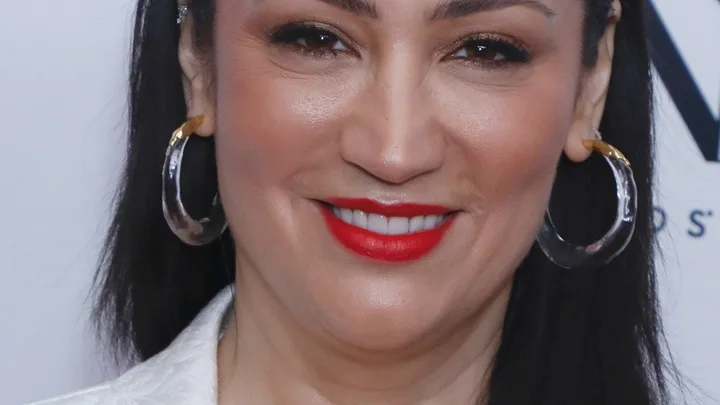 Eden Espinosa Biography: Husband, Age, Height, Net Worth, Parents, Broadway, Awards