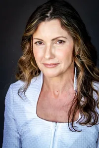 Leslie Horan - Biography