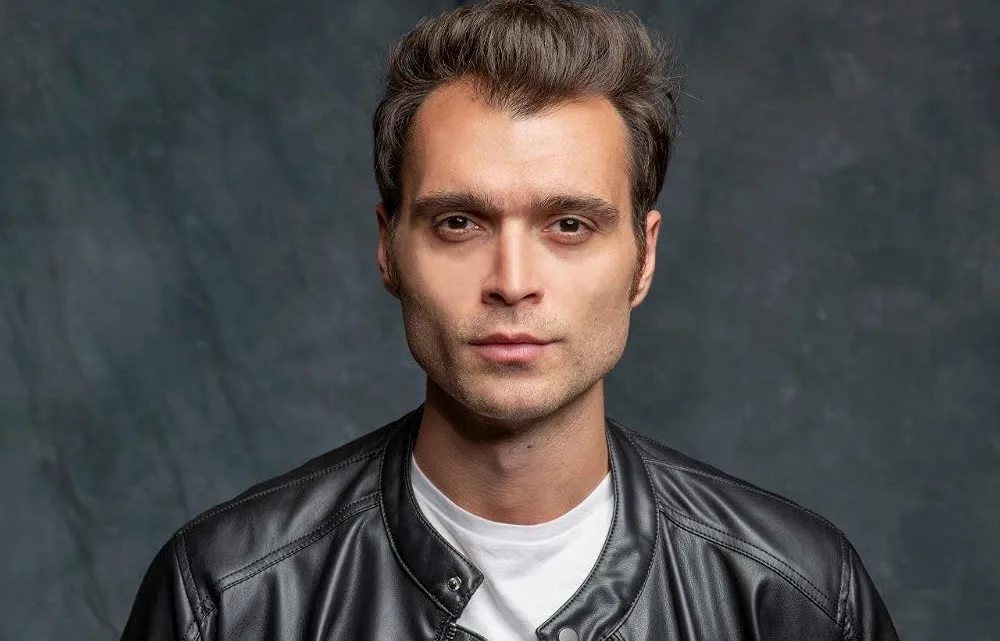 Hakan Kurtaş Biography: Partner, Age, Height, Net Worth, Parents, Siblings, Movies & TV Shows
