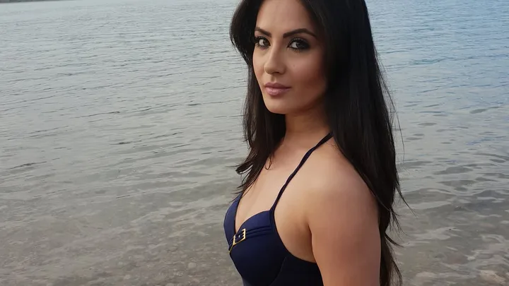 Puja Banerjee Biography: Net Worth, Education, Awards, Age, Husband, Kids, Height, Parents, Movies, Facebook