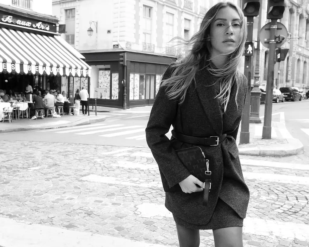 Sinem Kobal - Biography
