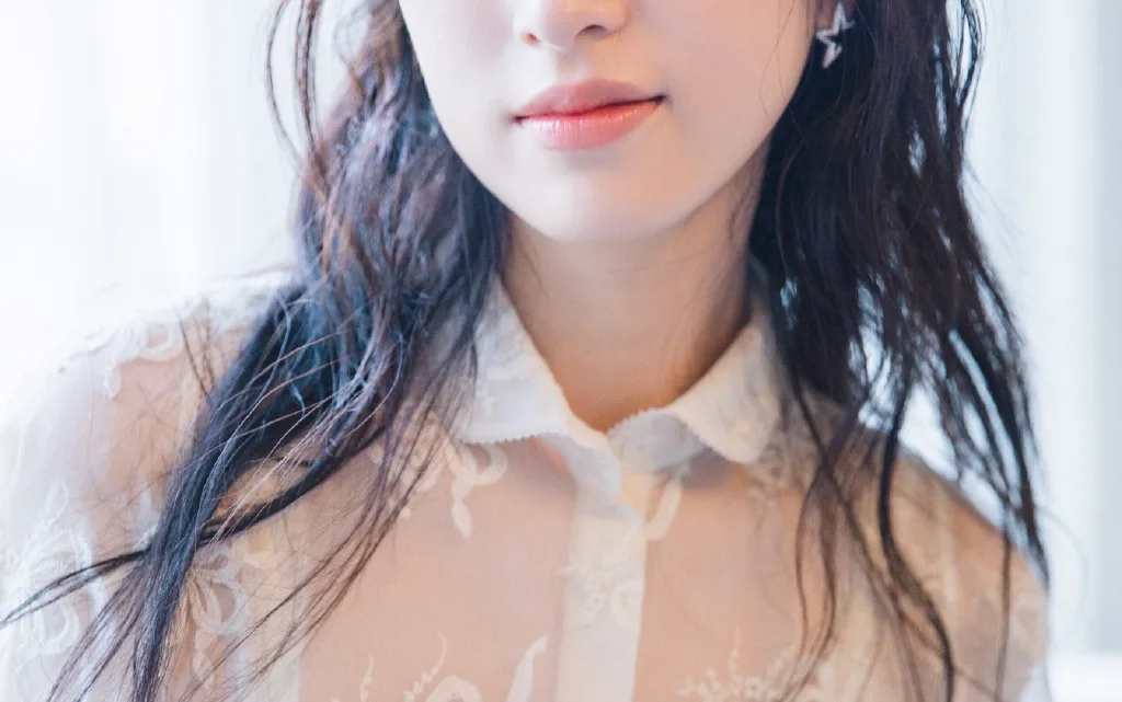 Zhou Yutong Biography: Age, Height, Net Worth, Parents, Boyfriend, Movies & TV Shows, Partner