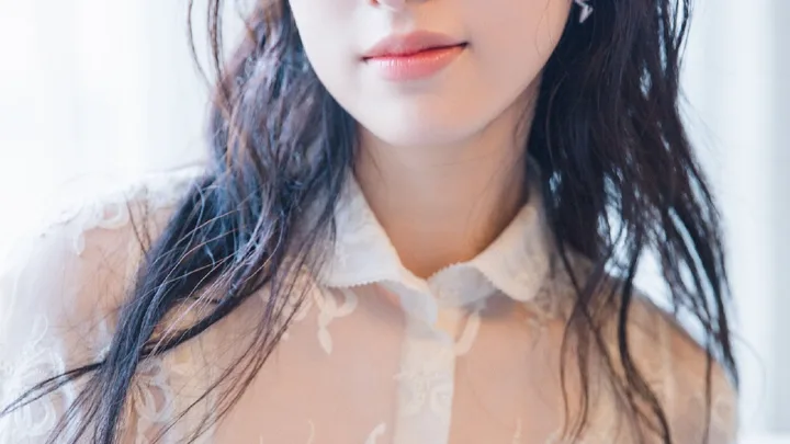 Zhou Yutong Biography: Age, Height, Net Worth, Parents, Boyfriend, Movies & TV Shows, Partner