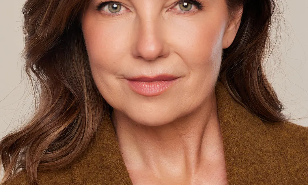 Shari Rigby Biography: Age, Husband, Net Worth, Kids, Movies, Books, TV Shows, Career
