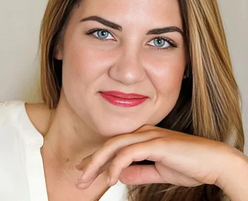 Sarah Schaub Biography: Husband, Age, Kids, Net Worth, Movies & TV Shows, Awards