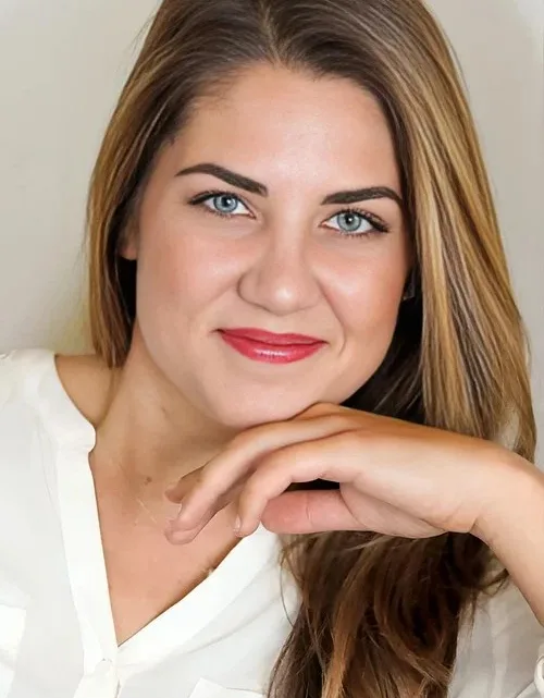 Sarah Schaub Biography: Husband, Age, Kids, Net Worth, Movies & TV Shows, Awards