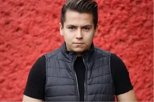 Adrián Alonso - Biography