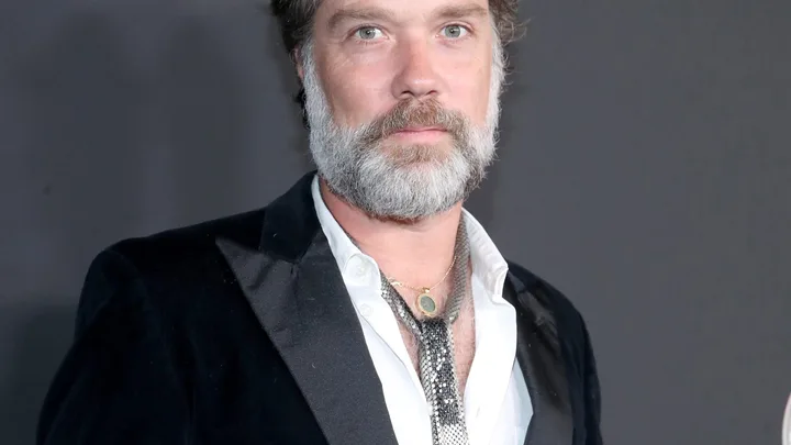 Rufus Wainwright Biography: Husband, Kids, Age, Net Worth, Height, Parents, Songs, Albums