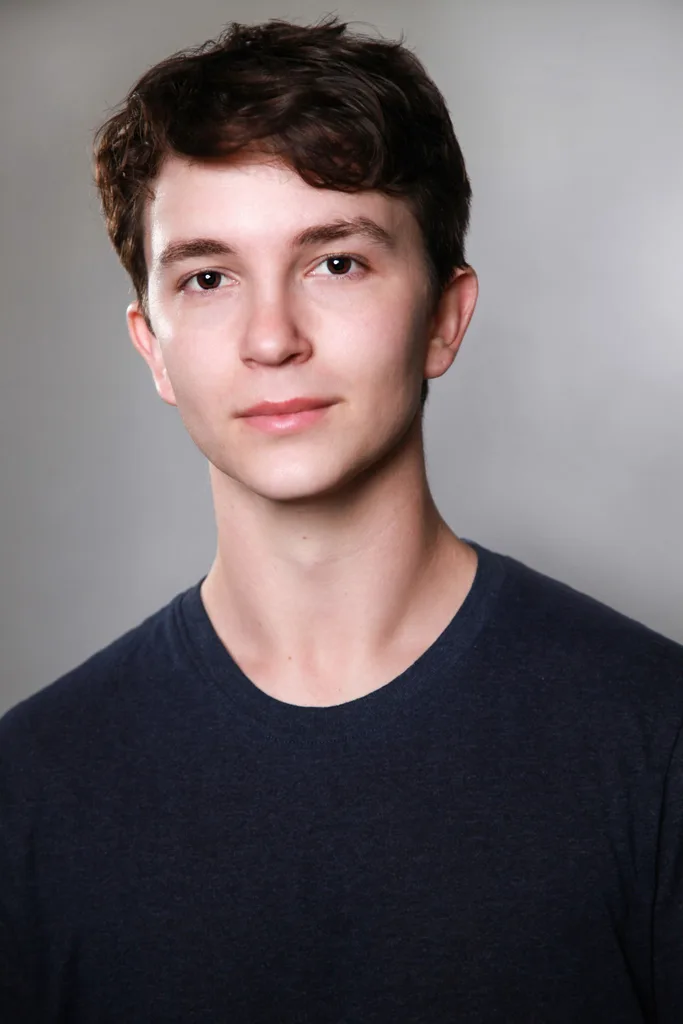 Zach Burger - Biography