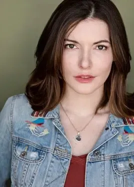 Chelsea Edmundson Biography: Net Worth, Age, Height, Wiki, Parents, Siblings, Movies, TV Shows, Boyfriend, Ethnicity